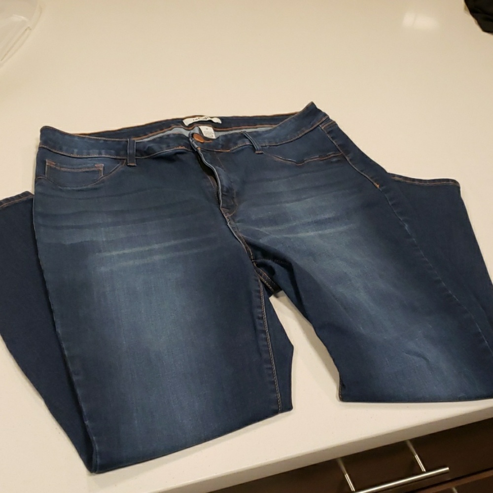 Dark wash skinny jegging